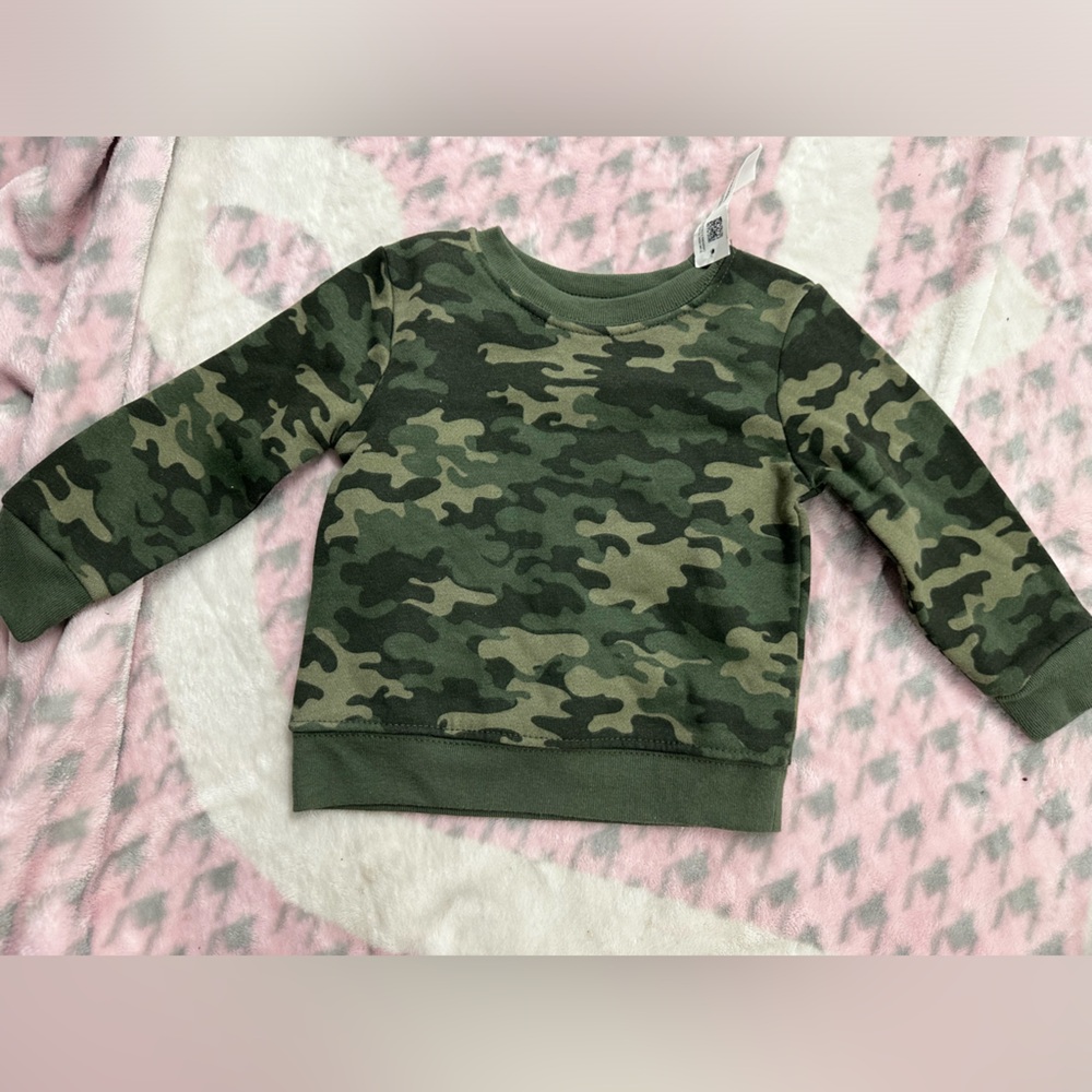 Camo top